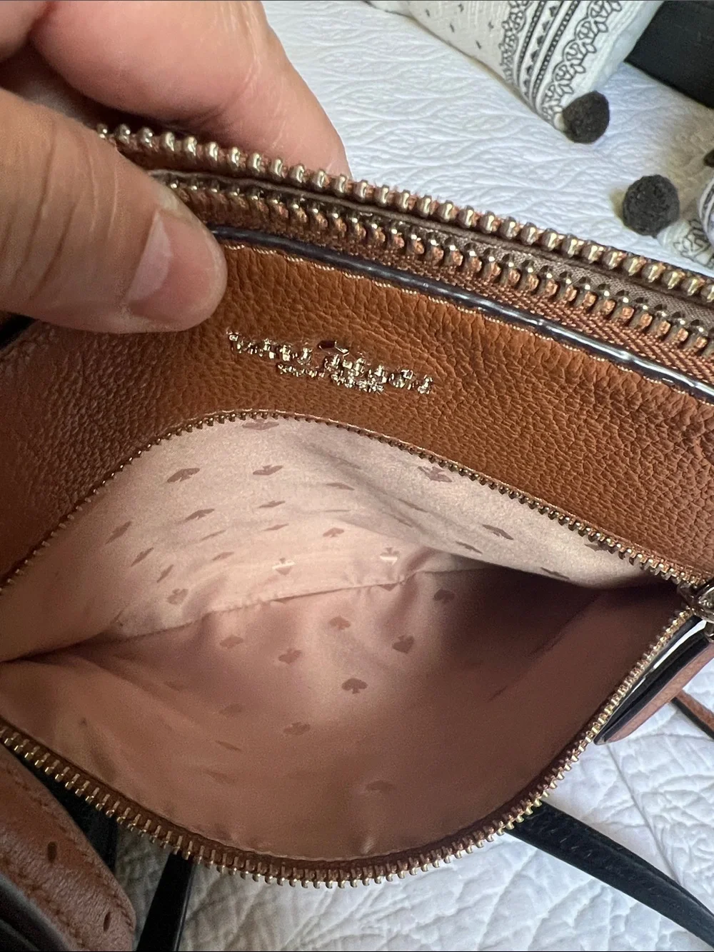 kate spade Black and Cognac Pebbled Leather Crossbody Duo 10.5x9.5